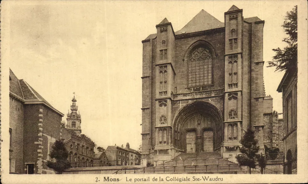 Mons — Der Portal der Collegiata Ste-Waudru — Edition artistique Léon Willame - Vorderseite