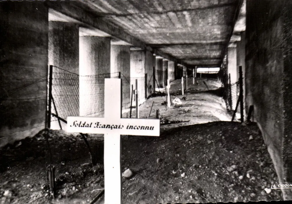 Schützengraben der Bayonnetten — Douaumont (Meuse) — Verlag La Cigogne - Vorderseite