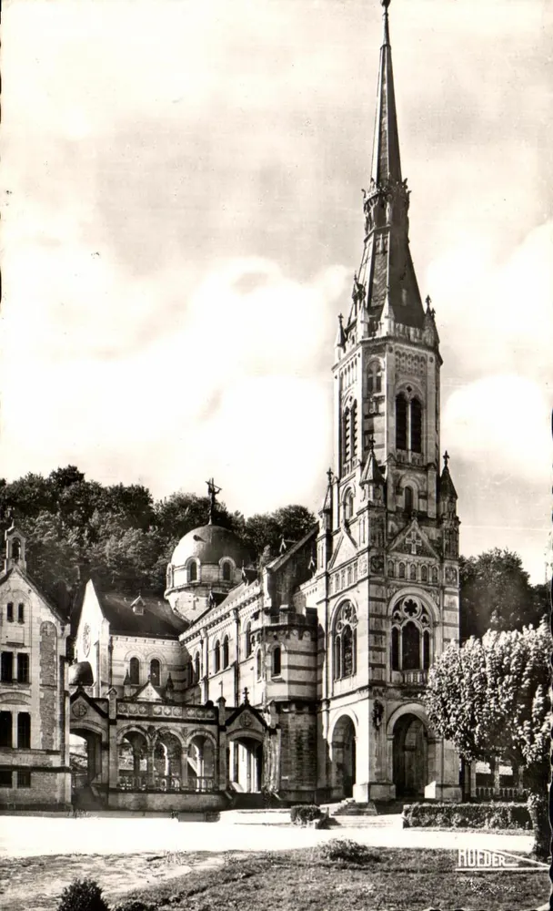 Basílica de Santa Joana d'Arco — Domrémy — Editor HUEDER - Frente