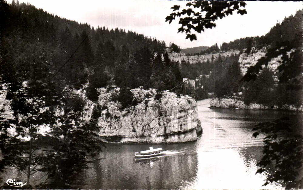 Saut du Doubs — Bassin Louis-Philippe und Rocher de l'Echo — Compiègne (S.-et-L.) - Vorderseite