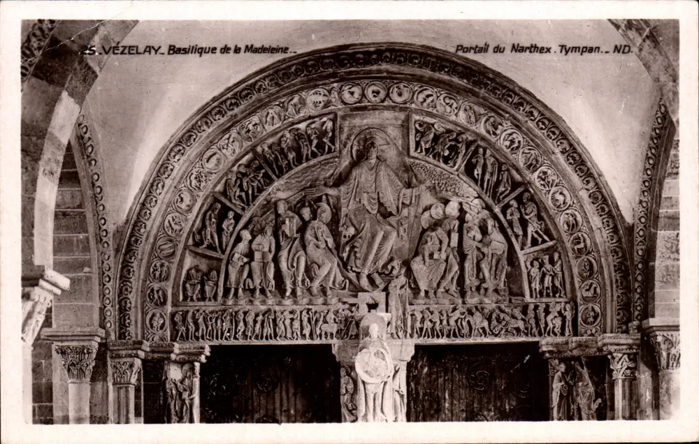 Vézelay - Basilika der Madeleine — Portal des Narthex. Tympan. ND. - Vorderseite