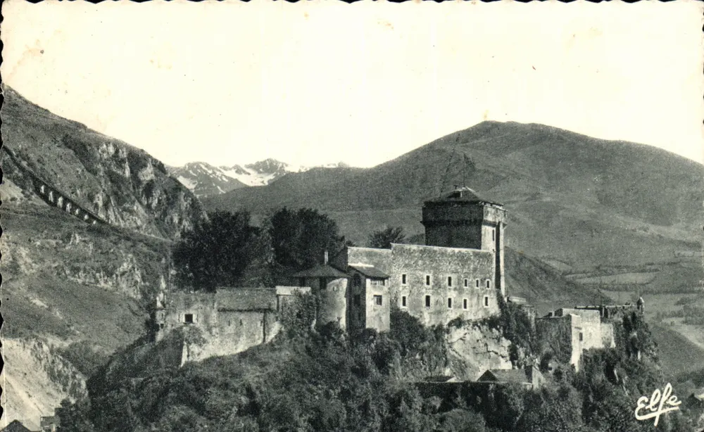 Le fort et la vallée d'Argelès — Éditeur : Éditions Lourdes - Pyrénées-Océan - Vorderseite