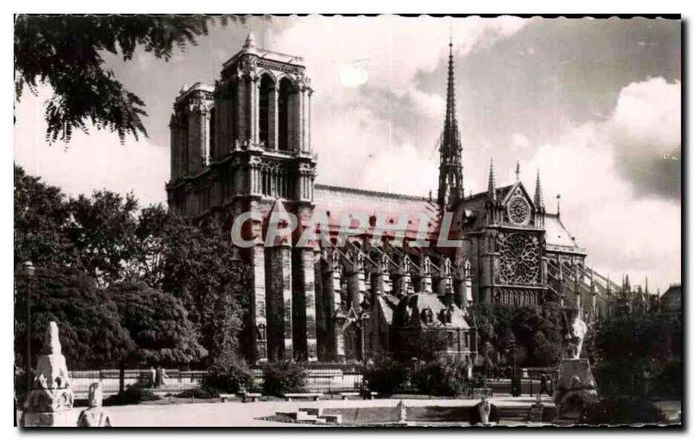 Paris - Vue générale de Notre-Dame — éditeur Photo du Globe - Frente