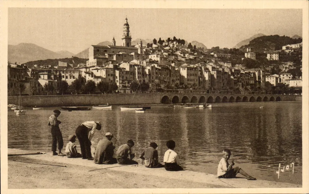 Menton (Alpes-Maritimes) — Der Hafen — Éditions d'Art Martel - Vorderseite
