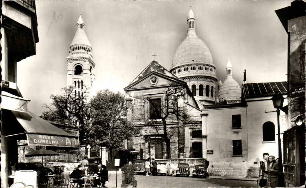 Paris — Montmartre, Kirche Saint-Pierre und das Sacré-Cœur - Vorderseite