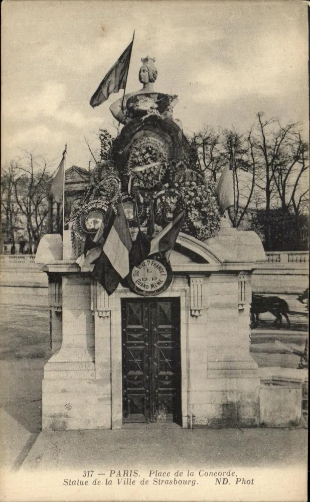 Statue der Stadt Straßburg — Place de la Concorde — ND. Phot - Vorderseite