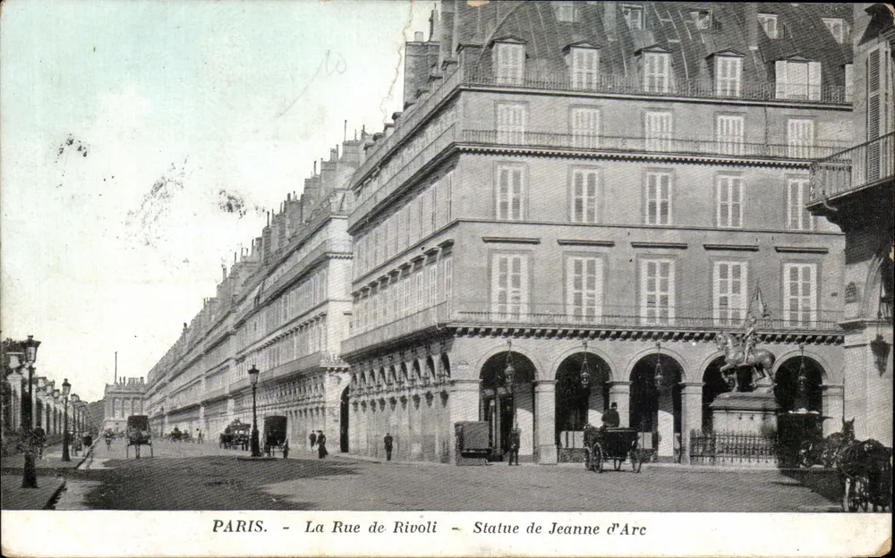Paris - Die Rue de Rivoli - Statue der Jeanne d'Arc - Vorderseite