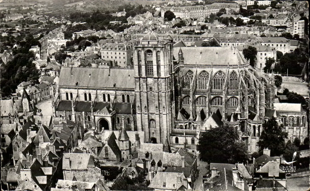 Le Mans — Kathedrale Saint-Julien (Südseite) — Lapie Service Aérien - Vorderseite