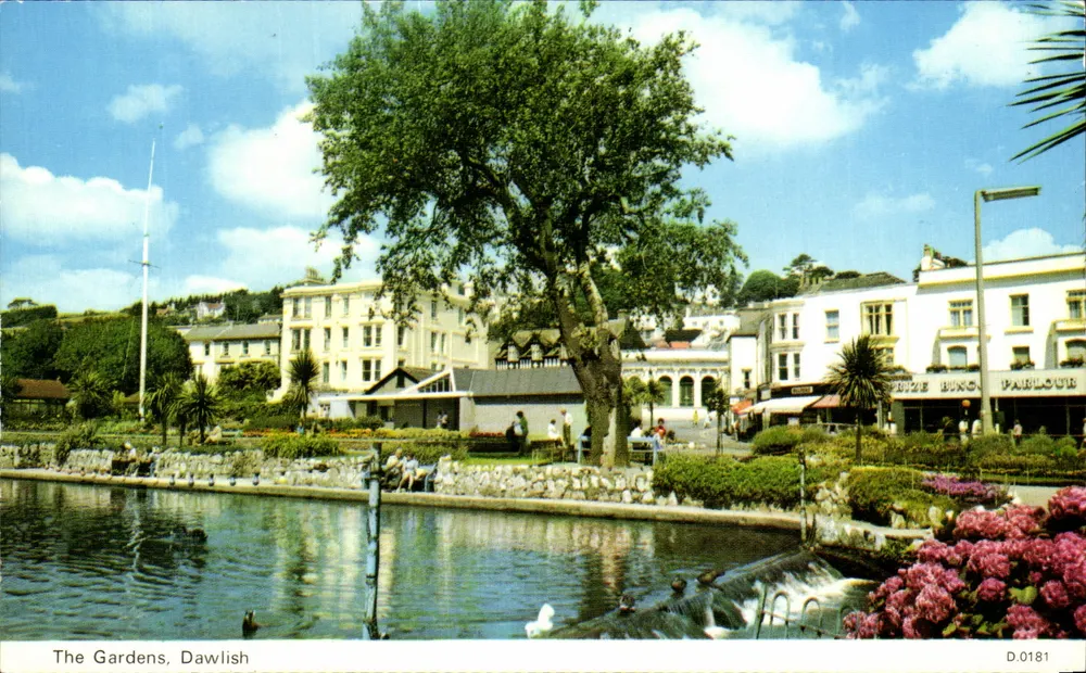 Os Jardins, Dawlish — vista dos jardins e do lago — Post Dennis Card n° D.0181 - Frente