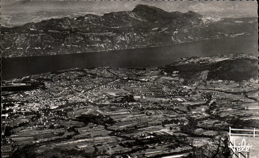 AIX-les-BAINS und der See vom Mont-Revard aus — Éditions TELÉ - Aix-les-Bains - Vorderseite