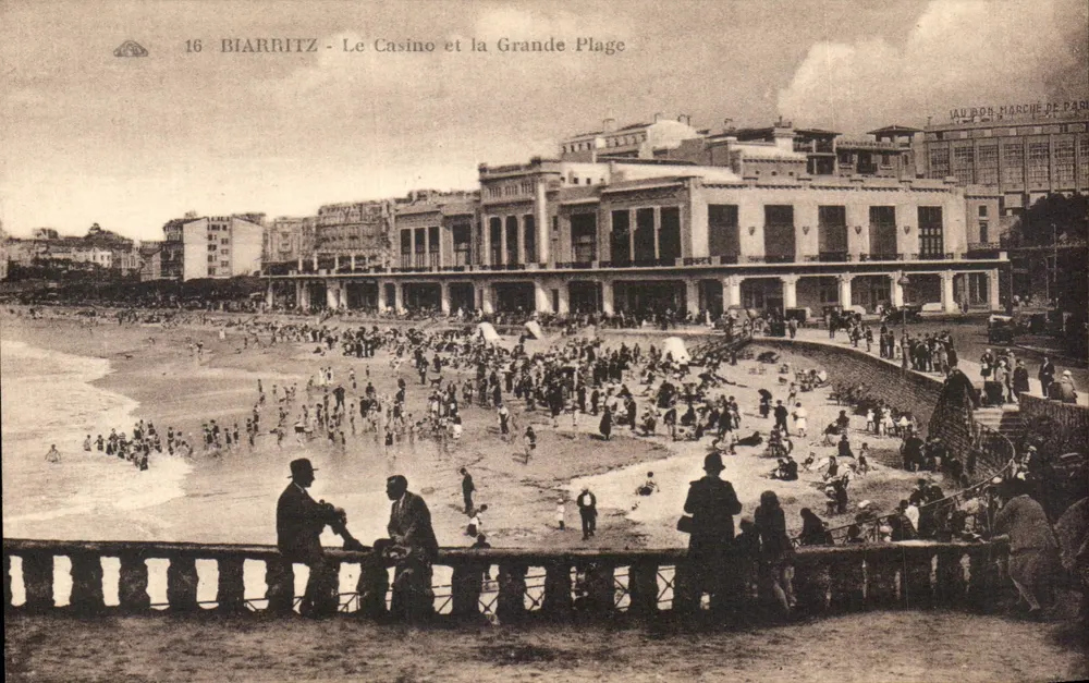 Biarritz - Das Casino und die Grande Plage — Verlag: Cie Alsacienne des Arts Photographiques, Straßburg - Vorderseite