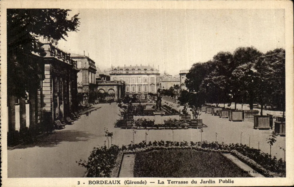 Bordeaux (Gironde) — Ansicht der Terrasse des öffentlichen Gartens — Photo. Couvreur - Vorderseite