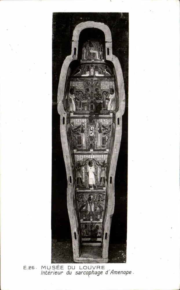 Museu do Louvre — Interior do sarcófago de Amenope — n° É.26 - Frente