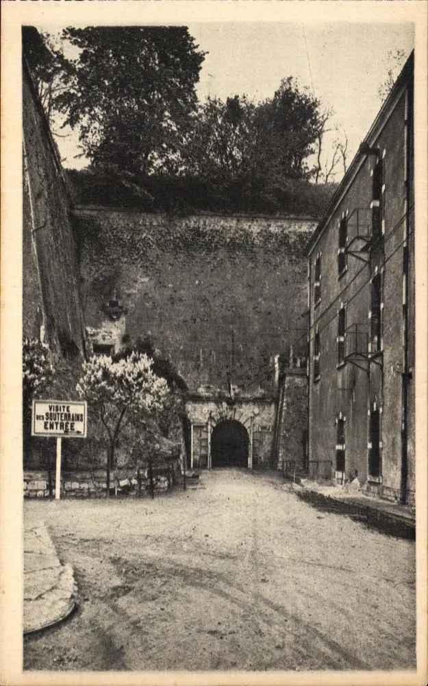 Eingang zu den Untergrundtunneln — Zitadelle von Verdun — Edition Verdun - Vorderseite