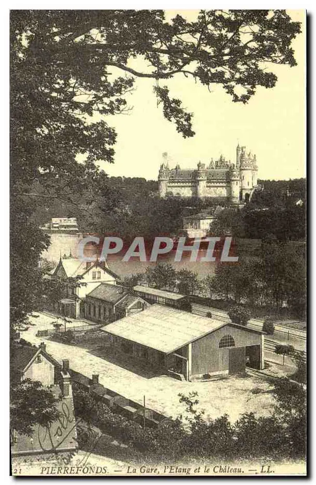 Pierrefonds — A Estação, o Lago e o Castelo — LL. - Frente