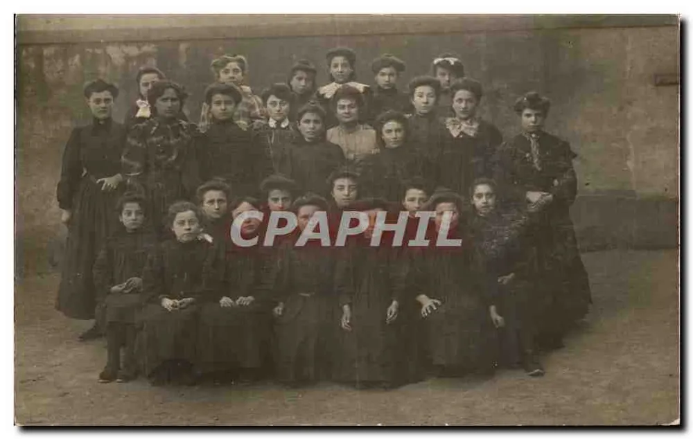 Gruppe junger Frauen — Gruppenfoto — unbekannter Verleger - Vorderseite