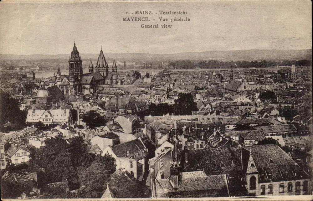 Mainz - Algemene uitzicht — luchtfoto van de stad met de kathedraal — uitgever onbekend, serie nummer 1 - Voorkant