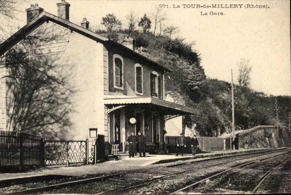 La TOUR-de-MILLERY (Rhône) — Die Station — unbekannter Verlag, Seriennummer 971 - Vorderseite
