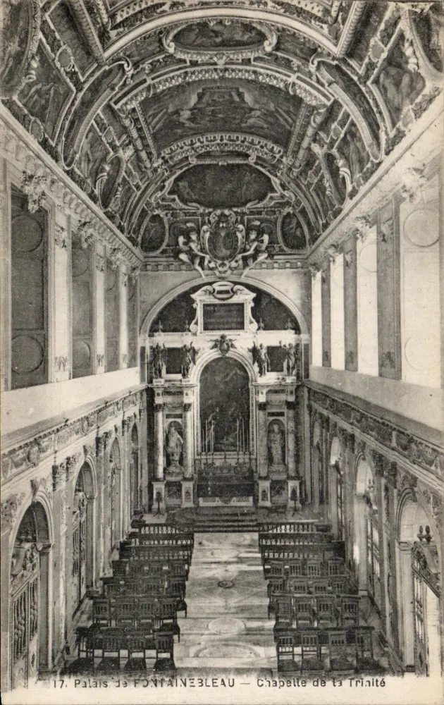Schloss FONTAINEBLEAU — Kapelle der Dreifaltigkeit - Vorderseite