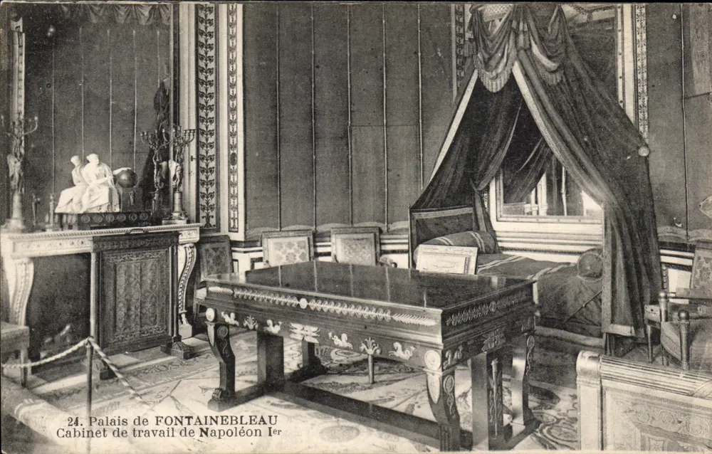 Schloss FONTAINEBLEAU — Arbeitszimmer von Napoleon I. — unbekannter Verleger, Nr. 24 - Vorderseite