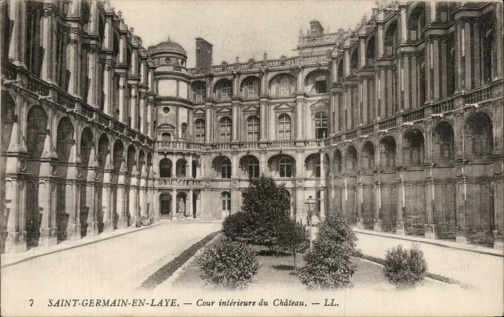 Saint-Germain-en-Laye — Binnenhof van het Kasteel — LL. n°7 - Voorkant