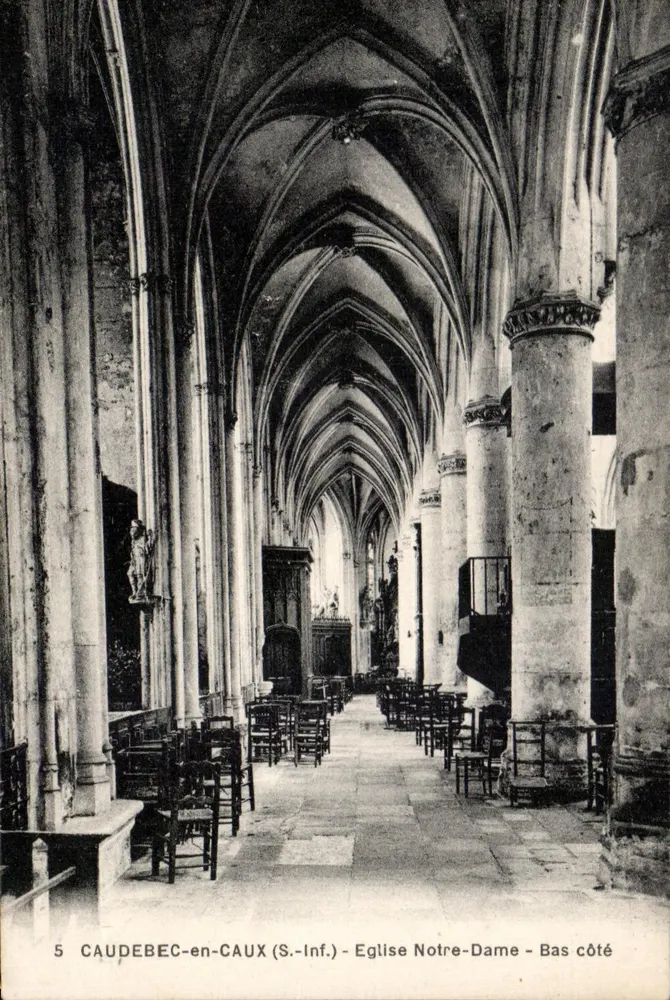 Caudebec-en-Caux (Sul do Inferior) - Igreja de Nossa Senhora - Lado baixo - Frente