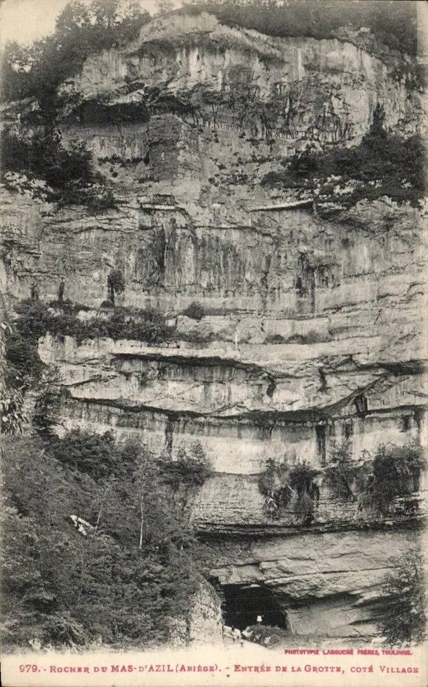 Rocher du Mas-d'Azil (Ariège) — Eingang zur Höhle, Dorfseite — Phototype Laboucse Frères, Toulouse, Nr. 979 - Vorderseite