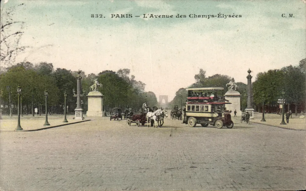 Paris — A Avenida dos Campos Elísios — C.M. n°832 - Frente