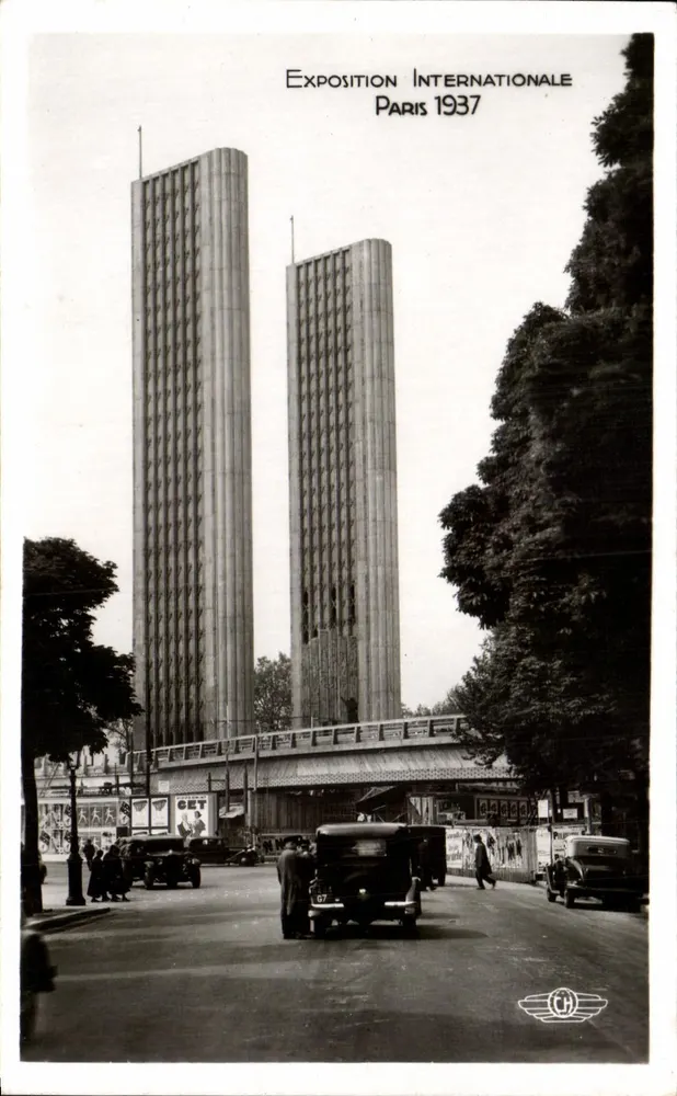 Die Türme der Internationalen Ausstellung Paris 1937 — Verlag H. CHIPEAUX, Arch. Solotareff - Vorderseite