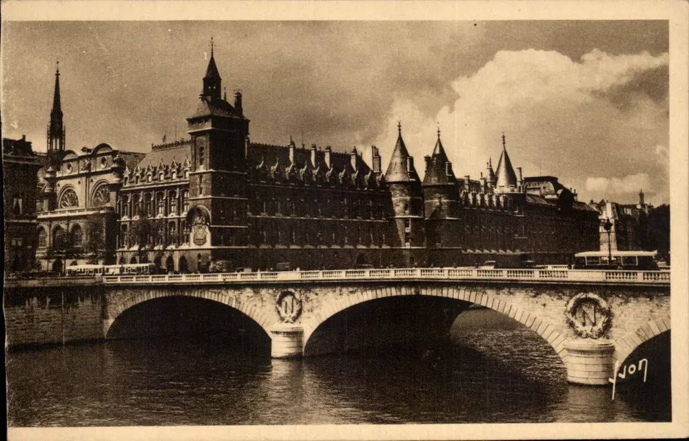 Paris — Die Conciergerie und der Pont au Change — Éditions d'Art Yves Flanant, n°152 - Vorderseite