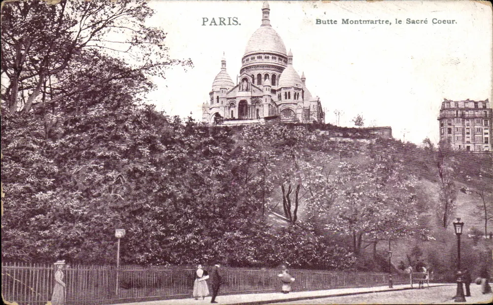 Paris. Butte Montmartre, der Sacré Cœur. - Vorderseite