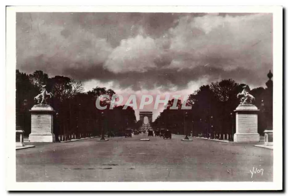 Avenue des Champs-Élysées — Blick zum Arc de Triomphe — Édition d'Art YVON, Paris - Vorderseite