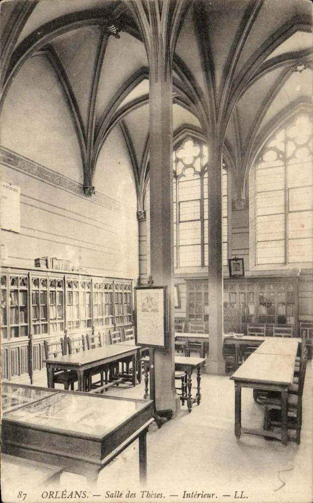 Orléans — Saal der Thesen — Innenraum — LL. - Vorderseite