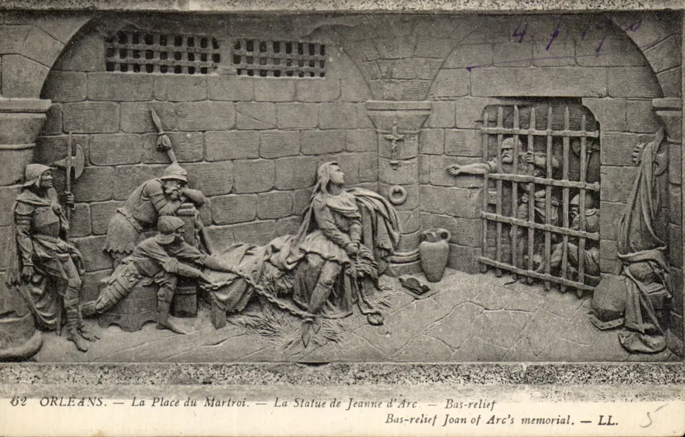 Orléans — Die Place du Martroi — Die Statue der Jeanne d'Arc — LL. - Vorderseite