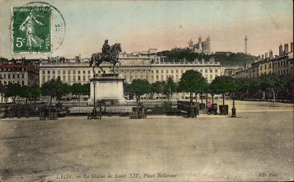 LYON — Ansicht der Statue von Ludwig XIV, Place Bellecour — ND Phot - Vorderseite