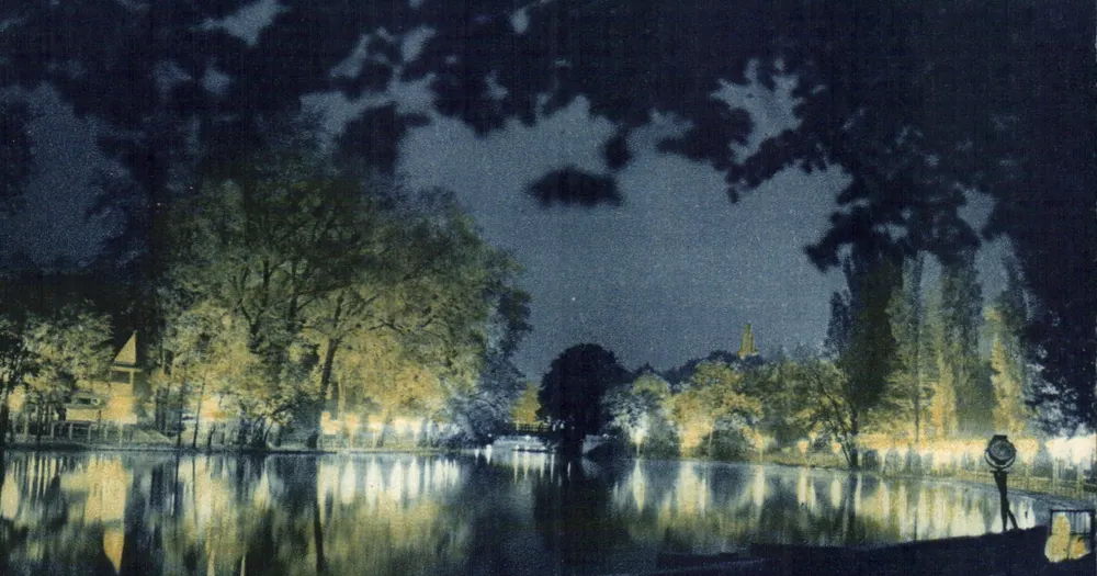 Efeito de iluminação no Lago — Granel, Arch. — Braun & Cie, Paris - Frente