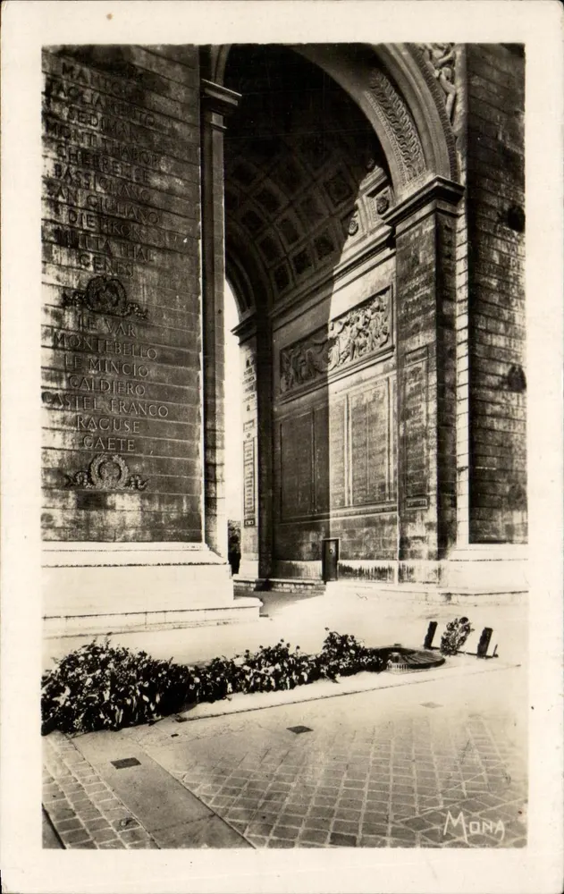 Arc de Triomphe — Grab des Unbekannten Soldaten — Verlag VONA, Nr. 1013 - Vorderseite