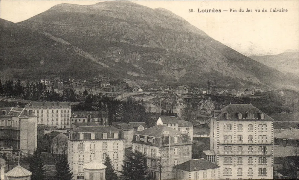 Lourdes — Widok Pie du Jor z Calvaire — Wydawca: Palais du Calvaire, Lourdes - Awers