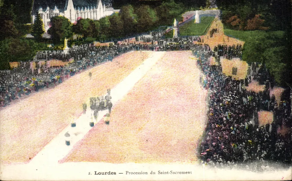 Lourdes — Procissão do Santíssimo Sacramento — Edições Lourdes - Frente