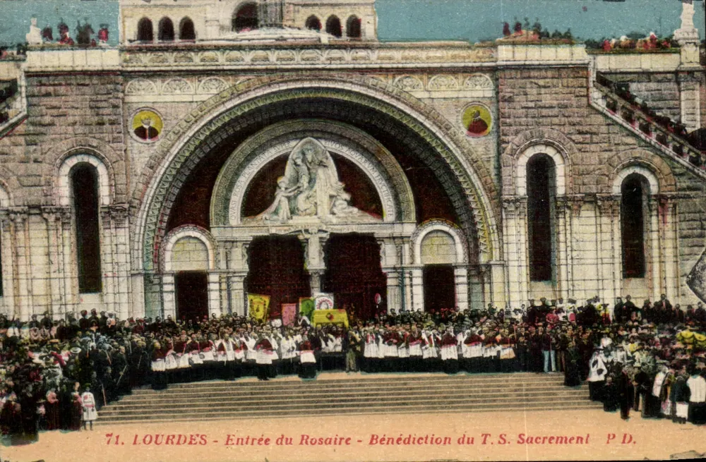 Lourdes - Eingang zum Rosenkranz - Segnung des T.S. Sakraments - P.D. - Vorderseite