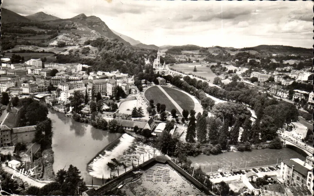 Lourdes — Allgemeiner Blick — Edit. P. Doucet - Vorderseite