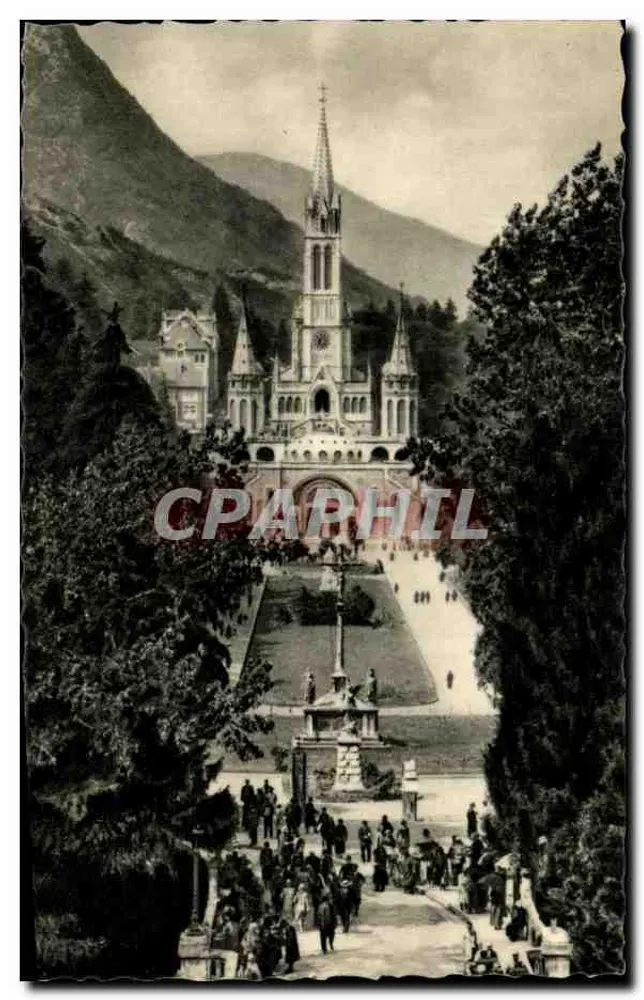 Lourdes — A Basílica e a Esplanada das Procissões — Edição Photo Quinault - Lourdes, n°23 - Frente