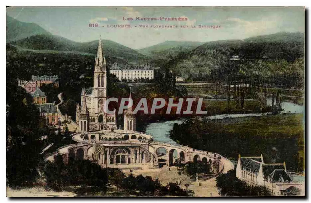 Lourdes - Vista aérea da Basílica — Les Hautes-Pyrénées, n°816 - Frente