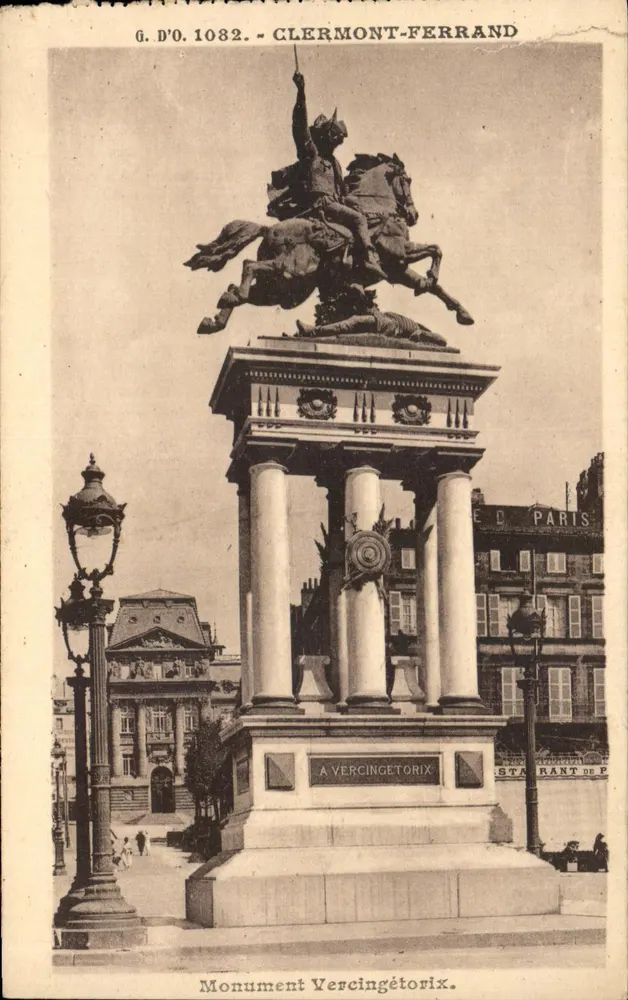Clermont-Ferrand — Monumento Vercingétorix — G. D'O. 1082 - Frente