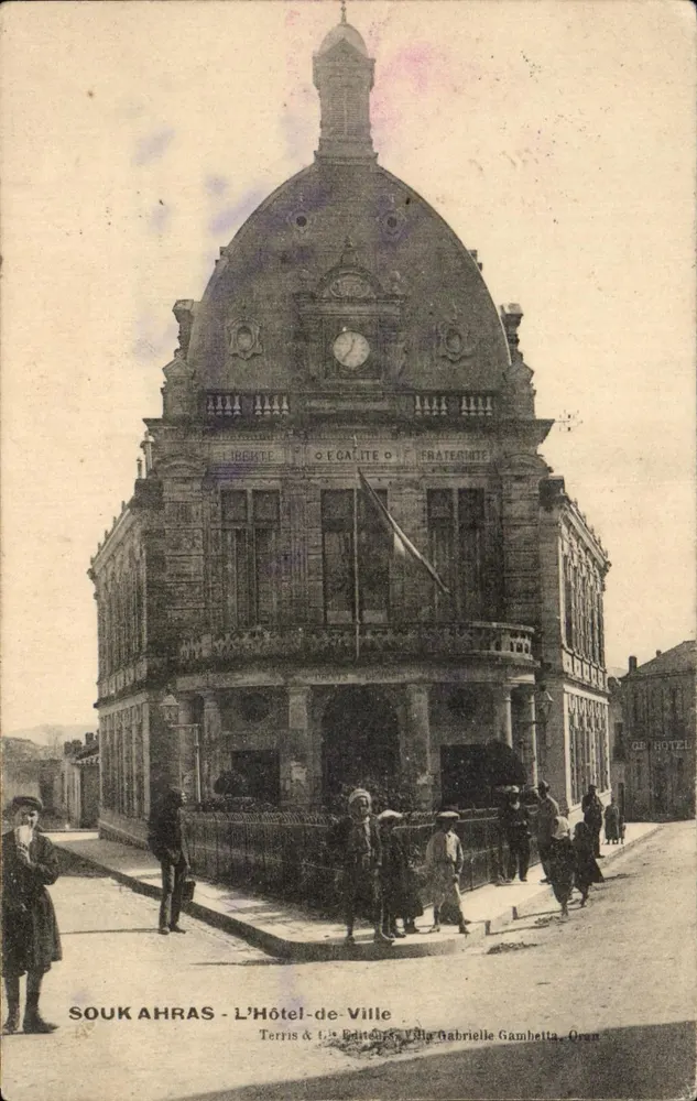 Souk Ahras - L'Hôtel-de-Ville — éditeur Terris & Cie, Villa Gabrielle Gambetta, Oran - Frente