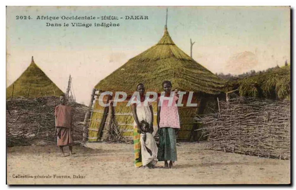 Westafrika - SENEGAL - DAKAR — Im indigenen Dorf — Allgemeine Sammlung Fortun, Dakar - Vorderseite