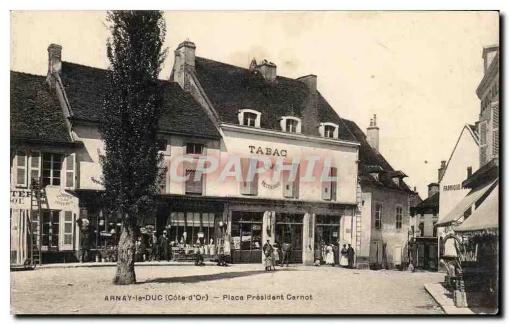 Arnay-le-Duc (Côte-d'Or) — Place Président Carnot — Tabac y tienda - Anverso