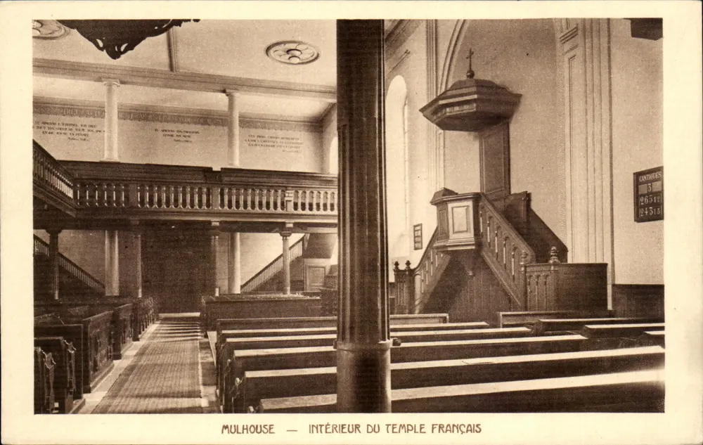 Mulhouse — Interior do Templo Francês - Frente