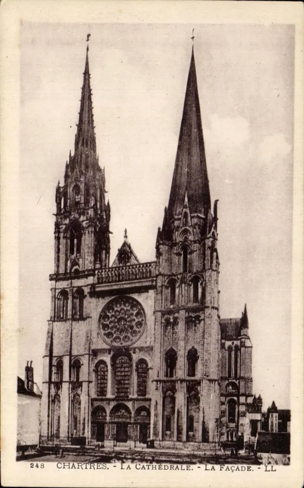 Chartres — Katedra — Façada — LL - Awers