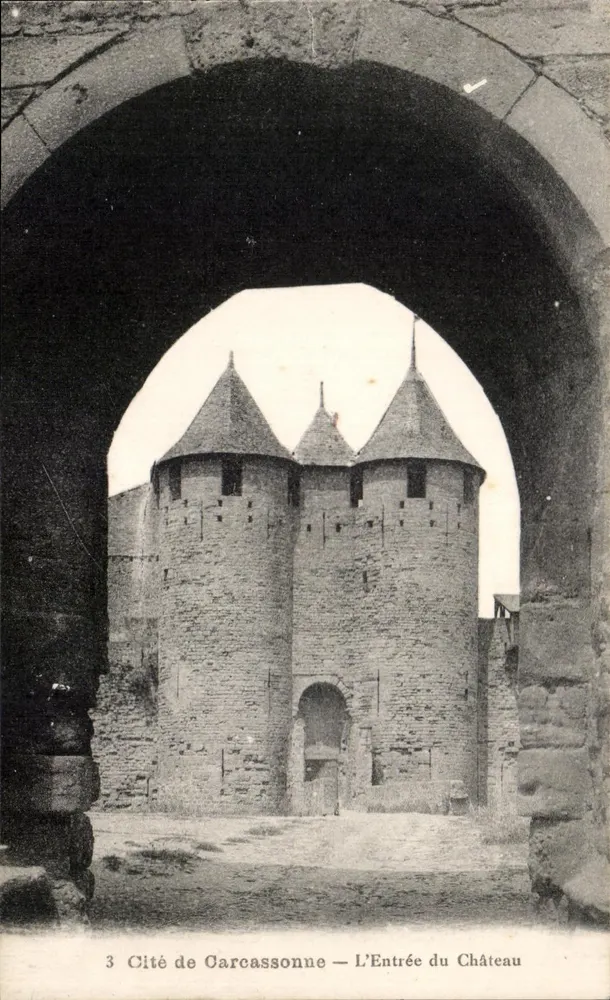 Cité de Carcassonne — A Entrada do Castelo — Editor Hopp & Cie, Toulouse, n°3 - Frente